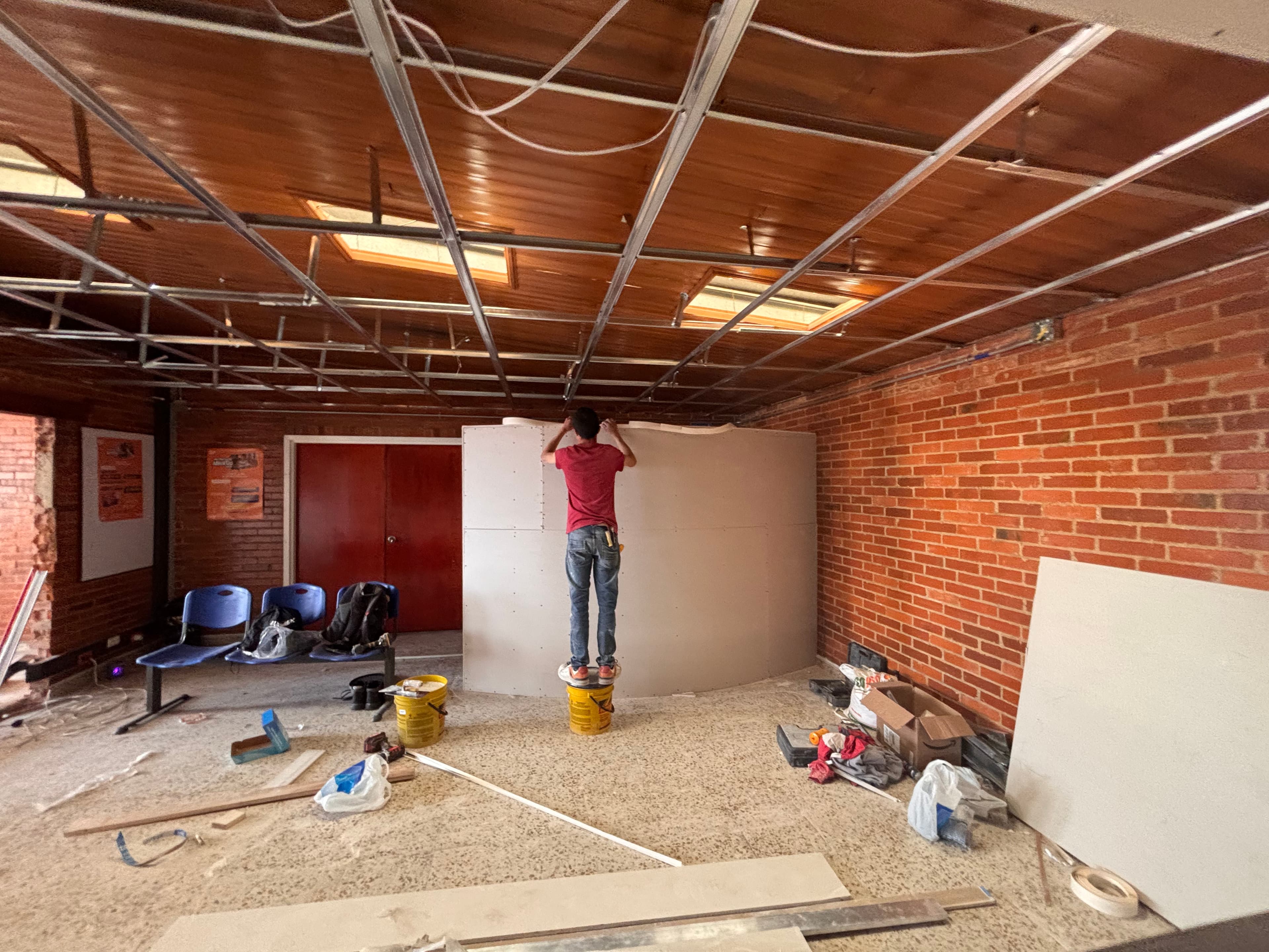 Remodelación y Adecuación de Áreas Administrativas y Atención al Usuario – CEDID Ciudad Bolívar — fotografía