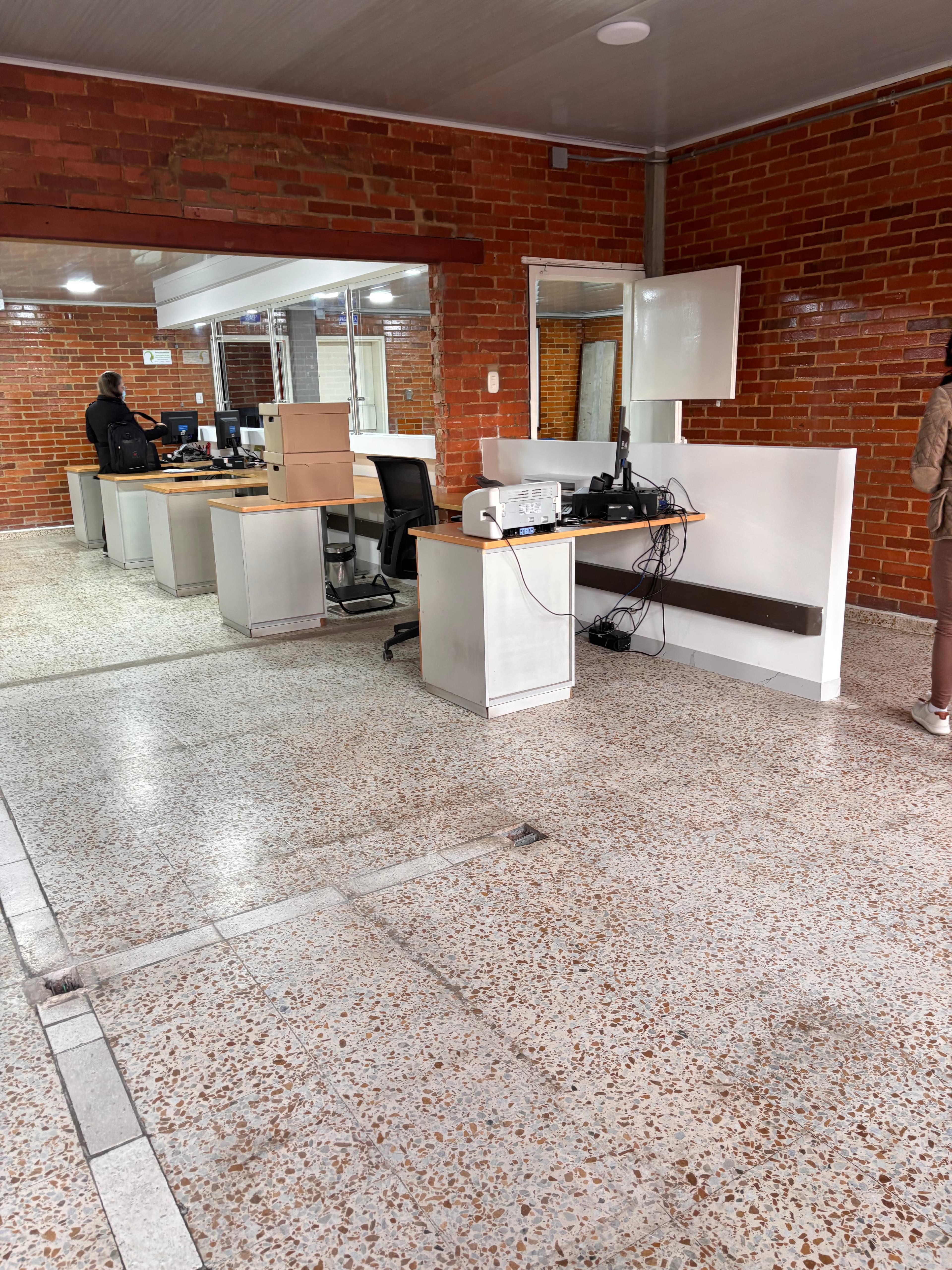 Remodelación y Adecuación de Áreas Administrativas y Atención al Usuario – CEDID Ciudad Bolívar — fotografía