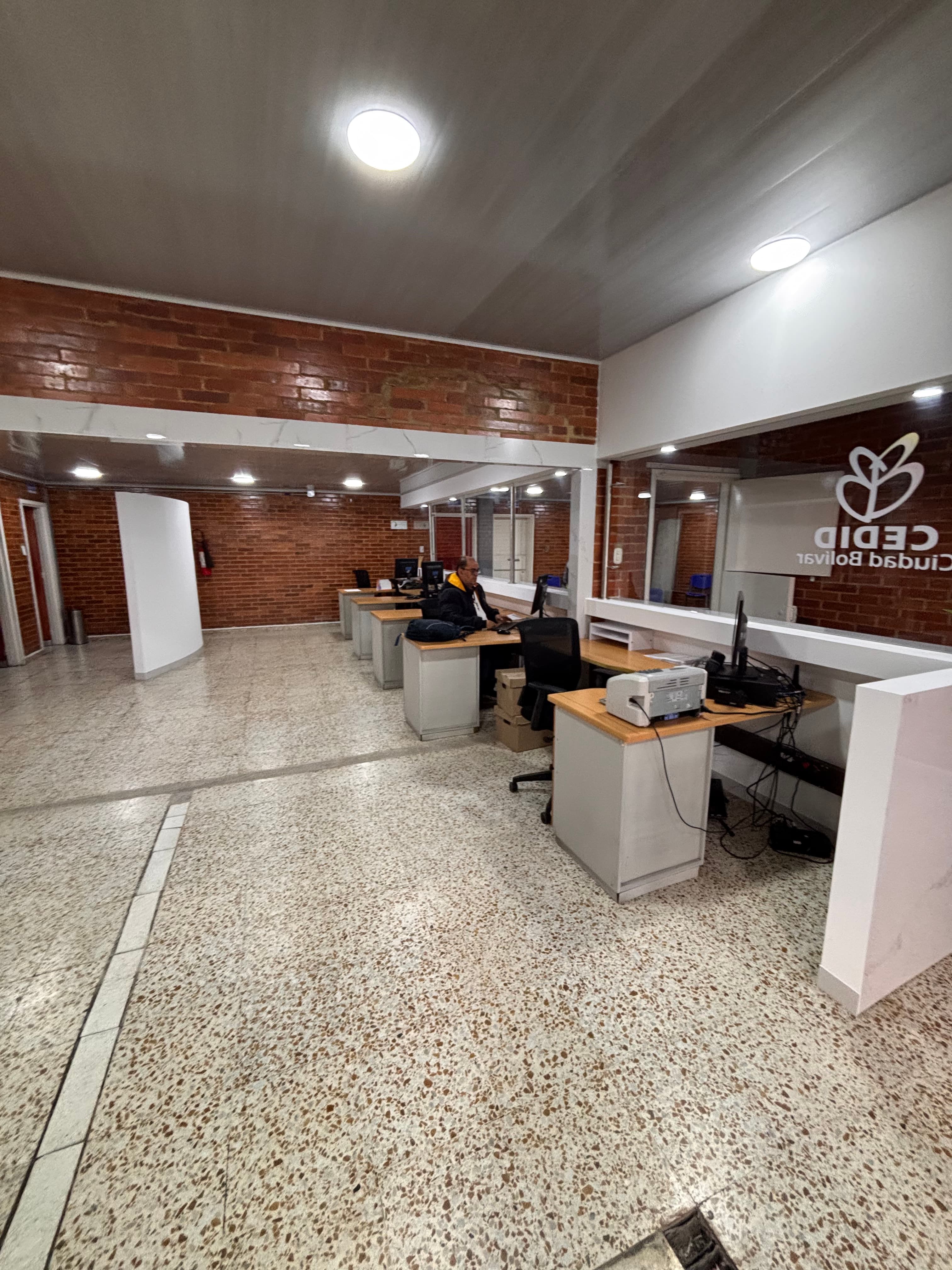 Remodelación y Adecuación de Áreas Administrativas y Atención al Usuario – CEDID Ciudad Bolívar — fotografía