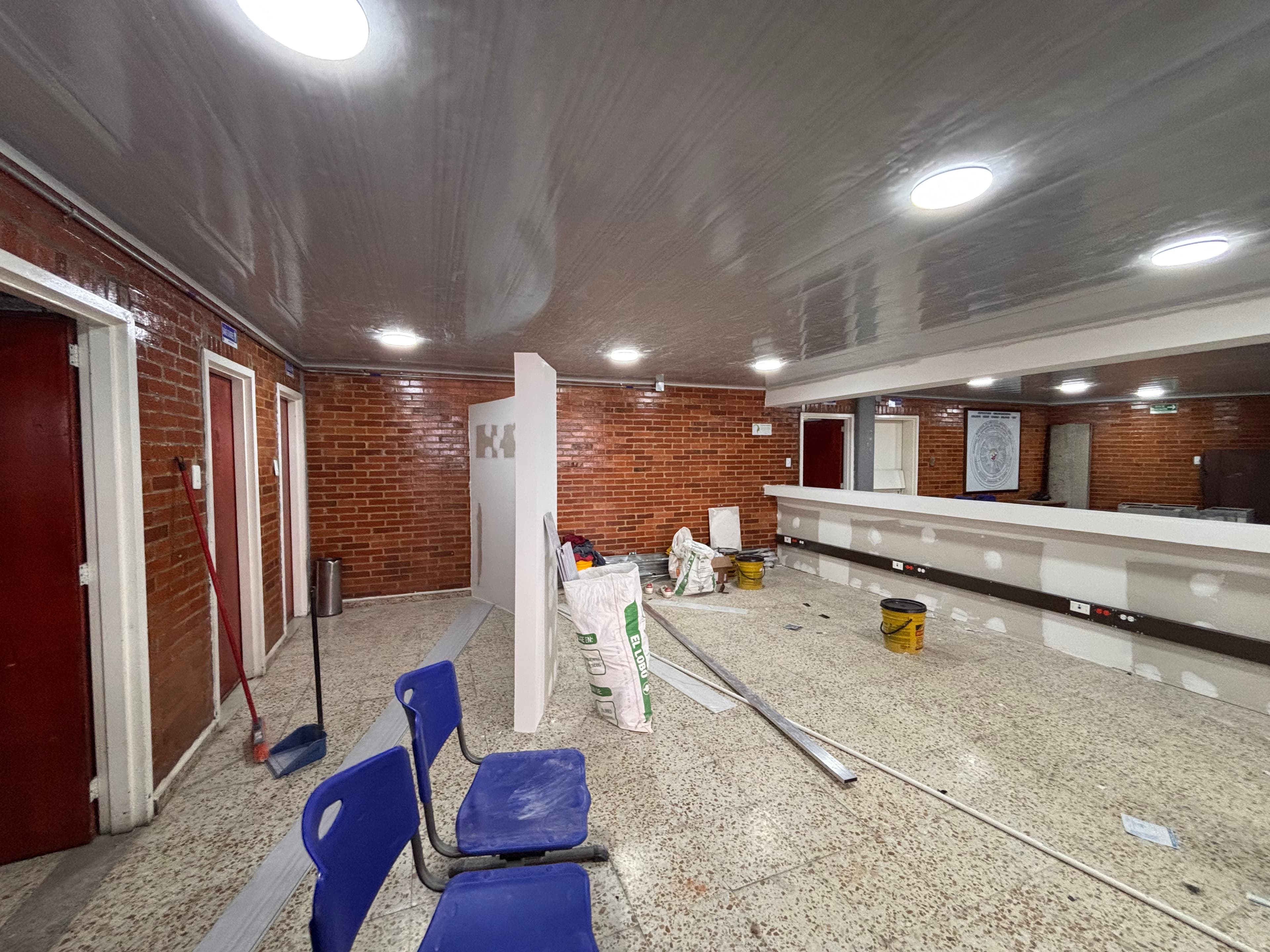 Remodelación y Adecuación de Áreas Administrativas y Atención al Usuario – CEDID Ciudad Bolívar — fotografía