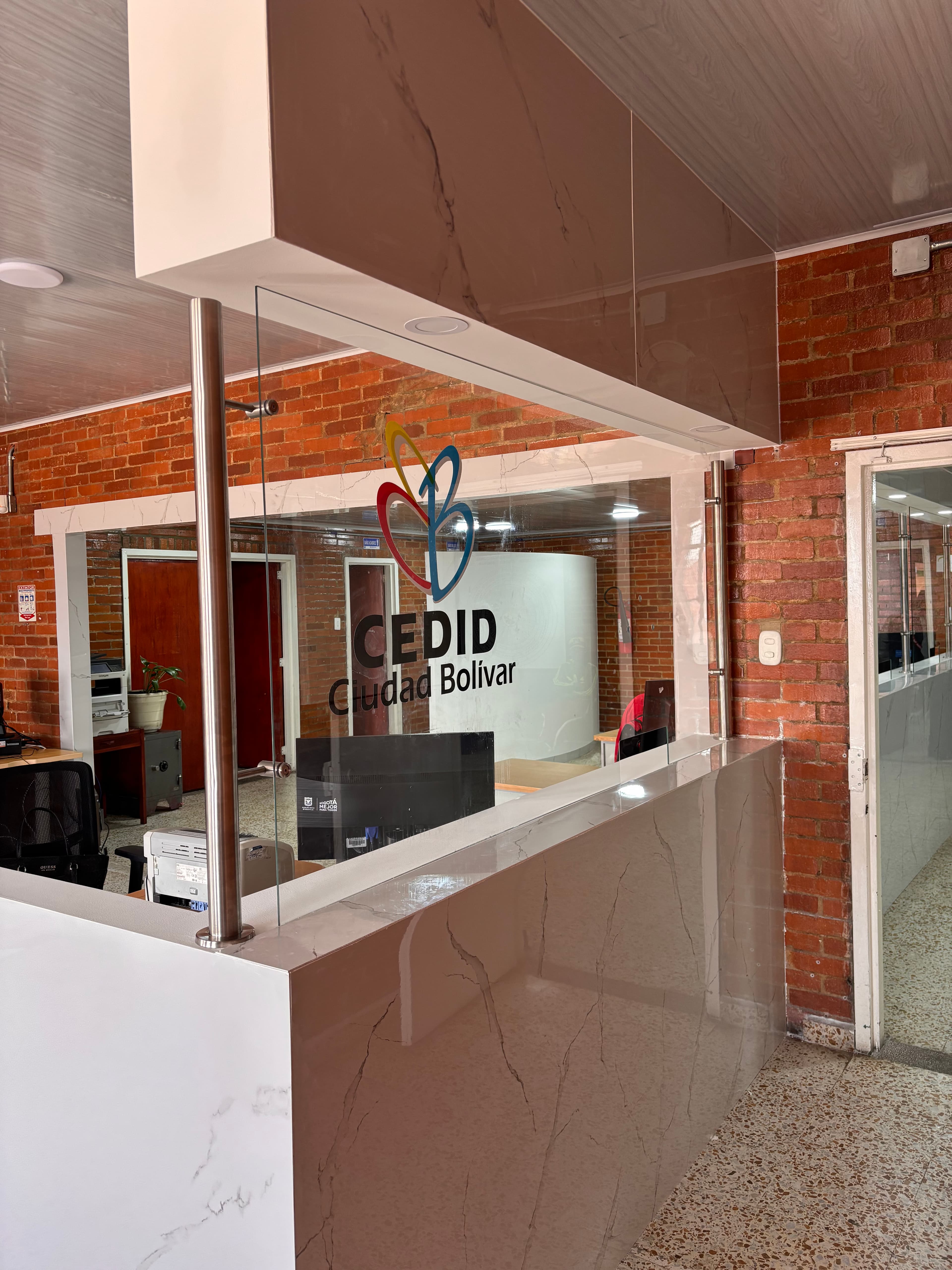 Remodelación y Adecuación de Áreas Administrativas y Atención al Usuario – CEDID Ciudad Bolívar — fotografía