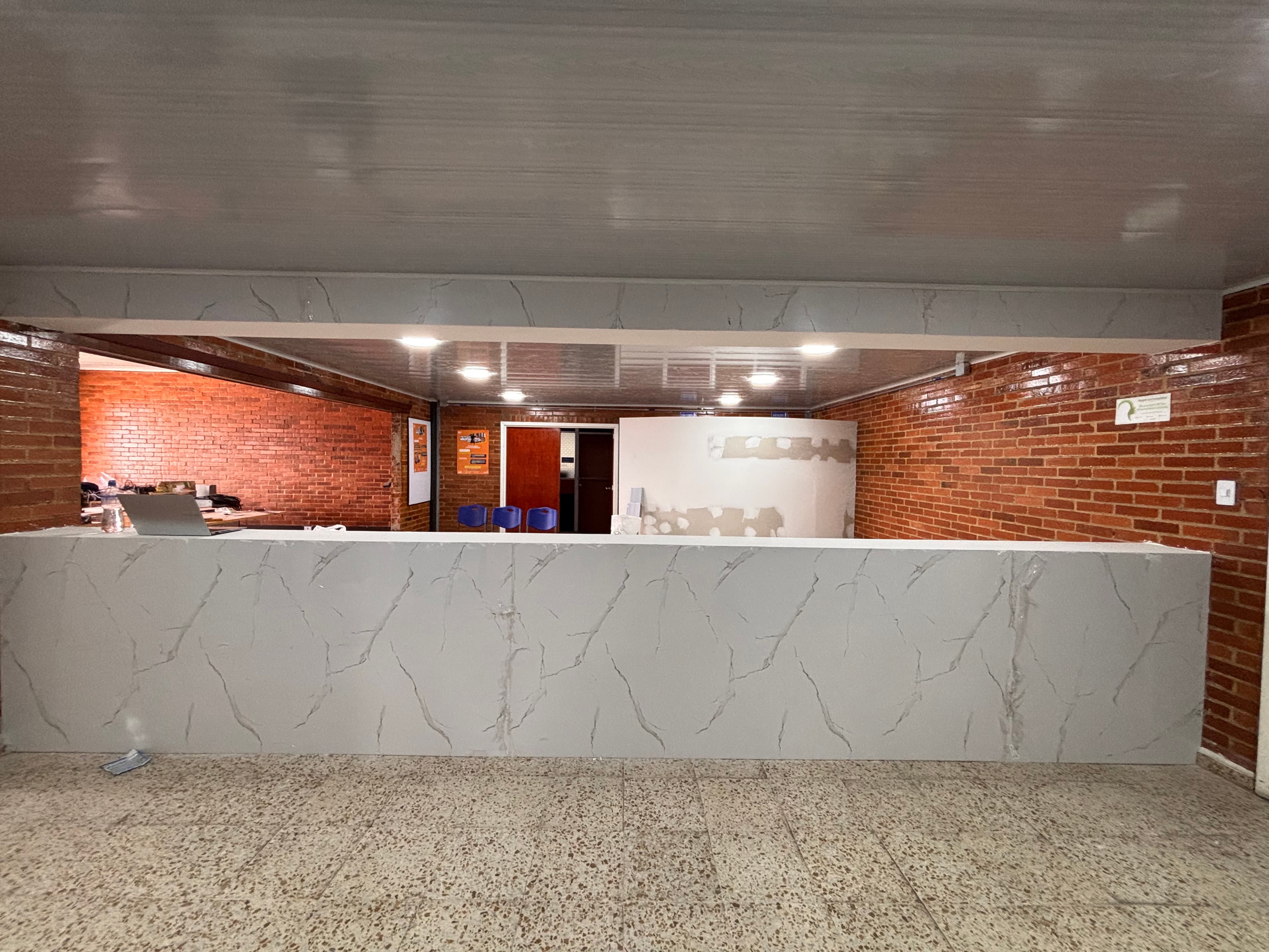 Remodelación y Adecuación de Áreas Administrativas y Atención al Usuario – CEDID Ciudad Bolívar — fotografía