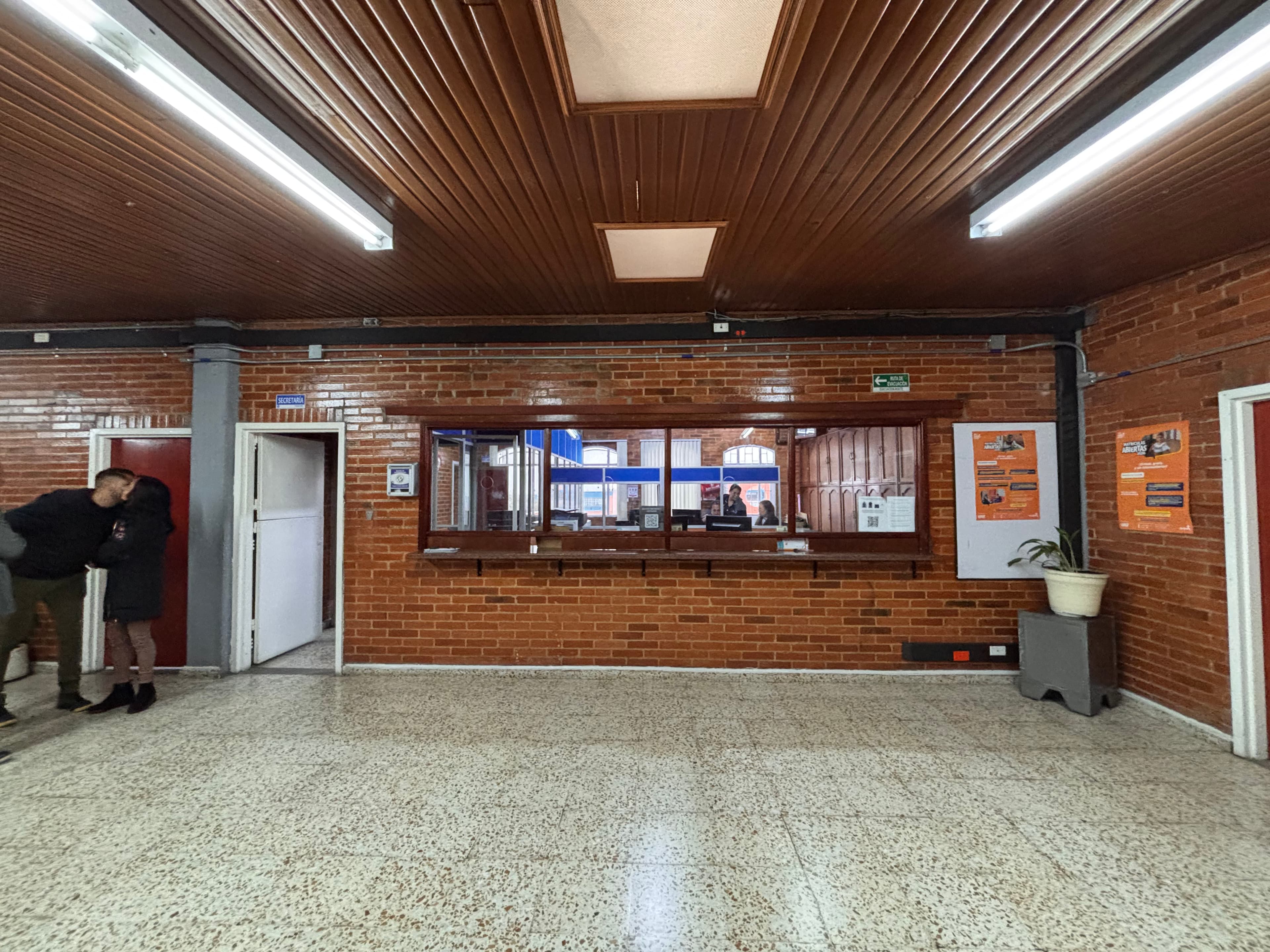Remodelación y Adecuación de Áreas Administrativas y Atención al Usuario – CEDID Ciudad Bolívar — fotografía
